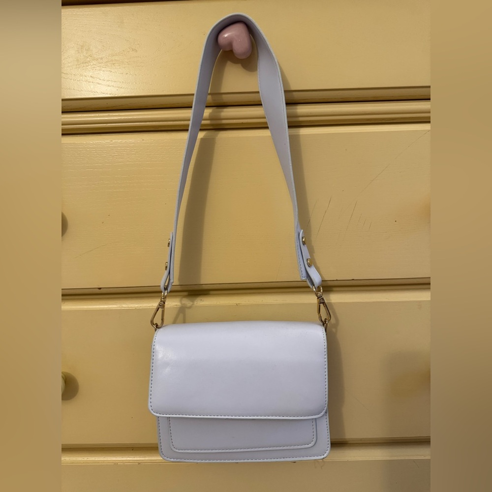 Periwinkle Shoulder Bag